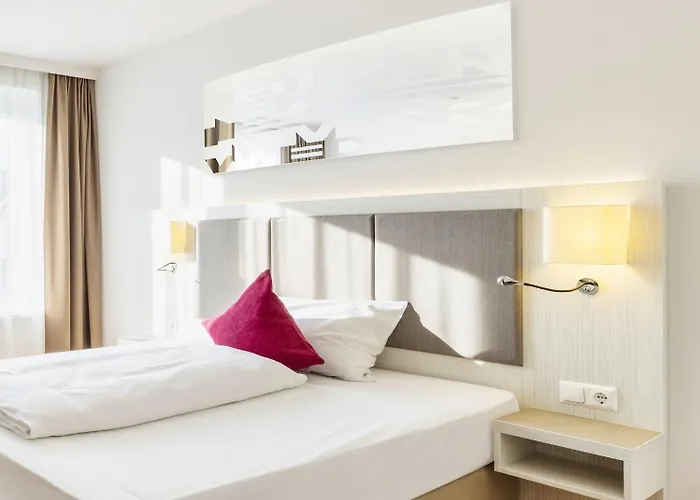 Hotel Zeitgeist Hauptbahnhof 4*