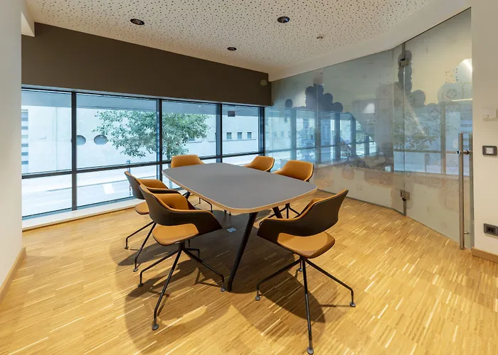 Hotel Zeitgeist Hauptbahnhof 4*